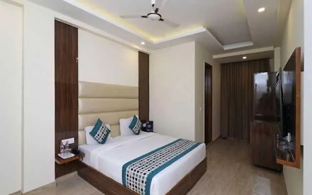 Hotel O Tourist Plaza New Delhi